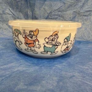 Snow White and the Seven Dwarfs Ceramic Food Containers Vented Lid